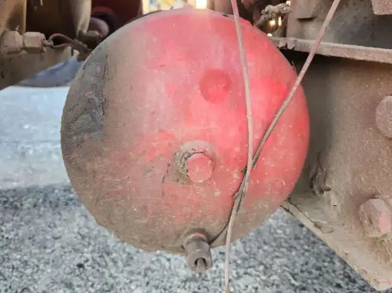 Picture of (Used) 2015 Kenworth T880, AIR TANK