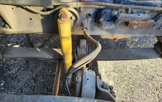 Picture of (Used) 1999 Sterling A9513, FRONT LEAF SPRINGS