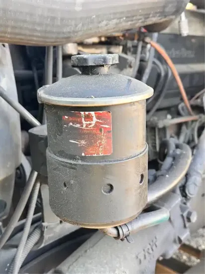 Picture of (Used) 2004 Sterling A9500, POWER STEERING RESERVOIR