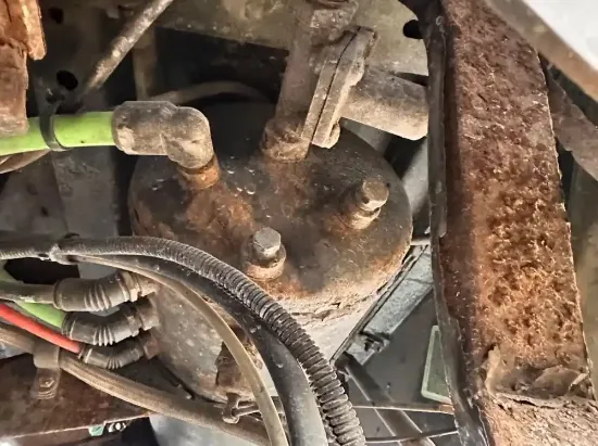 Picture of (Used) 2004 Sterling A9500, AIR TANK
