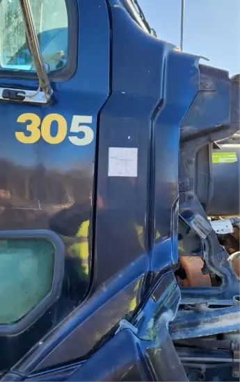 Picture of (Used) 2000 Sterling A9513, COWL