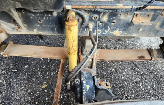 Picture of (Used) 1999 Sterling A9513, FRONT LEAF SPRINGS