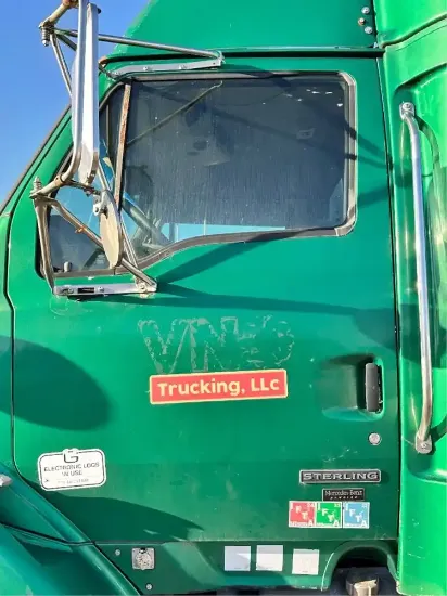 Picture of (Used) 2004 Sterling A9500, DOOR