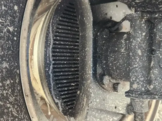 Picture of (Used) 2024 Isuzu NRR, DIFFERENTIAL HUBS