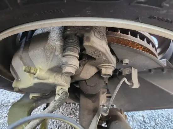 Picture of (Used) 2024 Isuzu NRR, FRONT SPINDLE/KNUCKLE