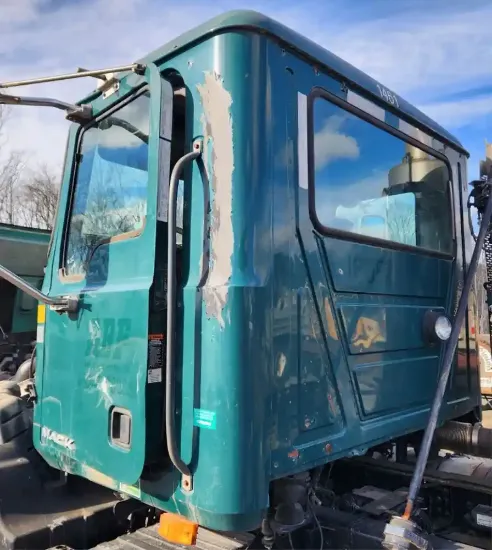 Picture of (Used) 2009 Mack CXU612, CAB