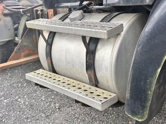 Picture of (Used) 2003 Sterling A9500, FUEL TANK