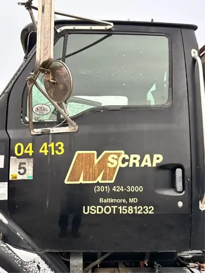 Picture of (Used) 2004 Sterling L9500, FENDER EXTENSION