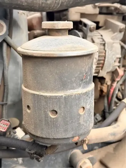 Picture of (Used) 2004 Sterling L9500, POWER STEERING RESERVOIR