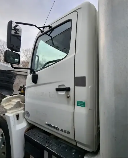 Picture of (Used) 2015 Hino 268, CAB