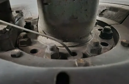 Picture of (Used) 2015 Hino 268, DIFFERENTIAL HUBS