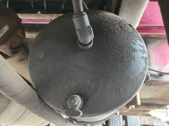 Picture of (Used) 2000 Ford F-750, AIR TANK