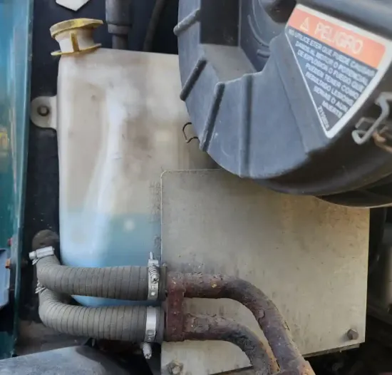 Picture of (Used) 2009 Mack CXU612, WASHER BOTTLE