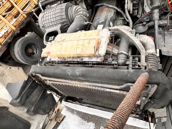 Picture of (Used) 2009 Volvo VHD, INTERCOOLER