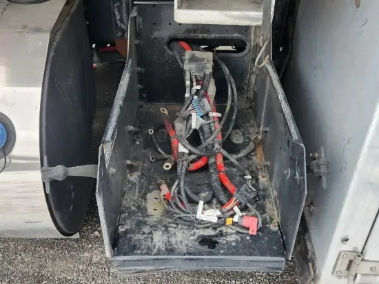 Picture of (Used) 2017 Kenworth T370, BATTERY BOX