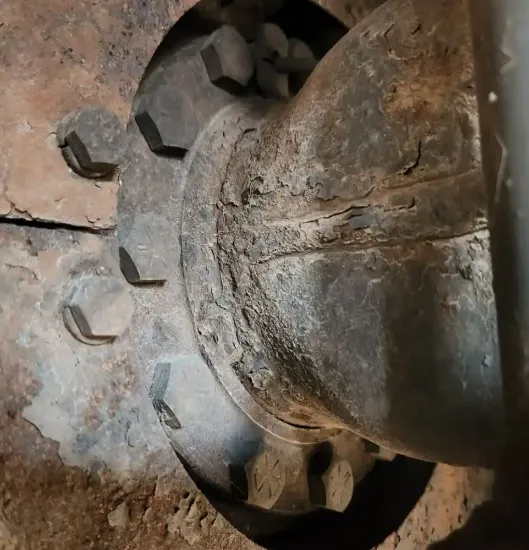 Picture of (Used) 2010 International 4400, DIFFERENTIAL HUBS