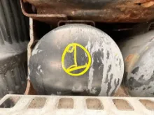 Picture of (Used) 2009 Volvo VHD, AIR TANK (1)