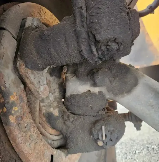 Picture of (Used) 2010 International 4400, FRONT SPINDLE/KNUCKLE