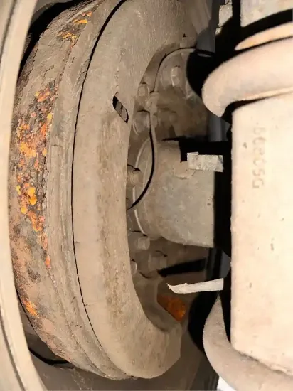 Picture of (Used) 2009 Volvo VHD, REAR DIFFERENTIAL HUBS