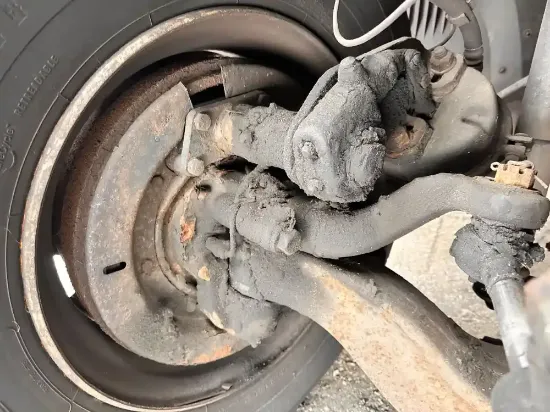 Picture of (Used) 2009 Volvo VHD, FRONT SPINDLE/KNUCKLE