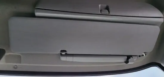 Picture of (Used) 2015 Hino 268, SUN VISOR