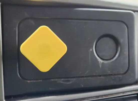 Picture of (Used) 2015 Hino 268, MISCELLANEOUS DASH SWITCHES