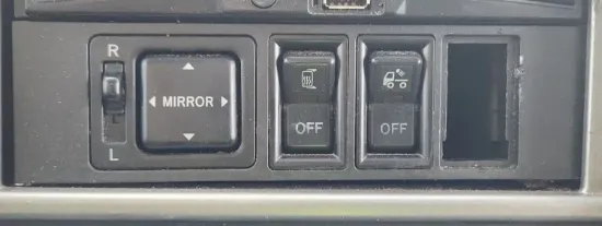 Picture of (Used) 2015 Hino 268, MISCELLANEOUS DASH SWITCHES