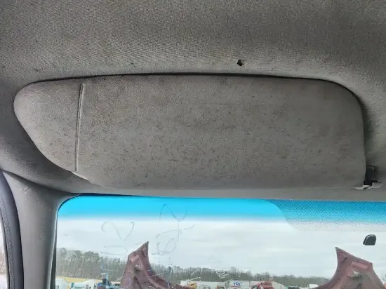 Picture of (Used) 2000 Ford F-750, SUN VISOR