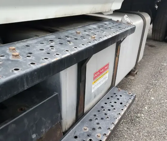 Picture of (Used) 2015 Hino 268, FUEL TANK