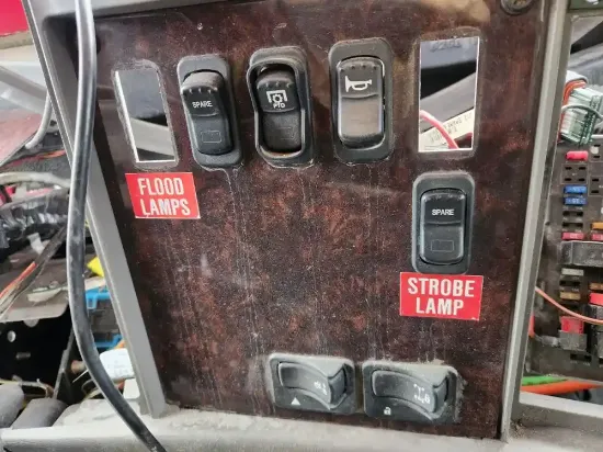 Picture of (Used) 2017 Kenworth T370, MISCELLANEOUS DASH SWITCHES