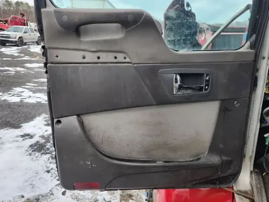 Picture of (Used) 2017 Kenworth T370, INTERIOR DOOR PANEL