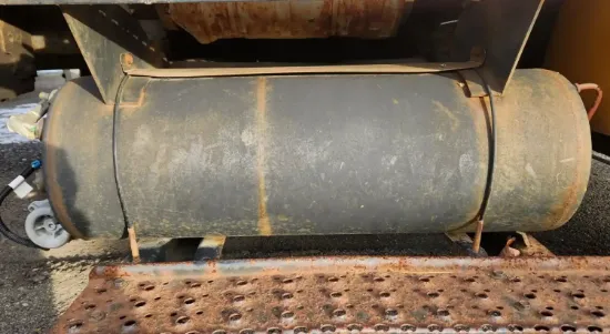 Picture of (Used) 2010 International 4400, AIR TANK (1)