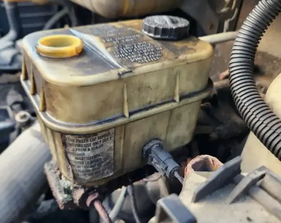Picture of (Used) 2006 Sterling ACTERRA, BRAKE MASTER CYLINDER