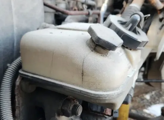 Picture of (Used) 2006 Sterling ACTERRA, POWER STEERING RESERVOIR