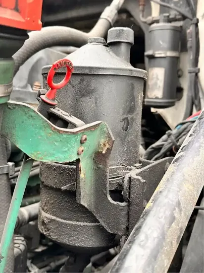 Picture of (Used) 2009 Volvo VHD, POWER STEERING RESERVOIR