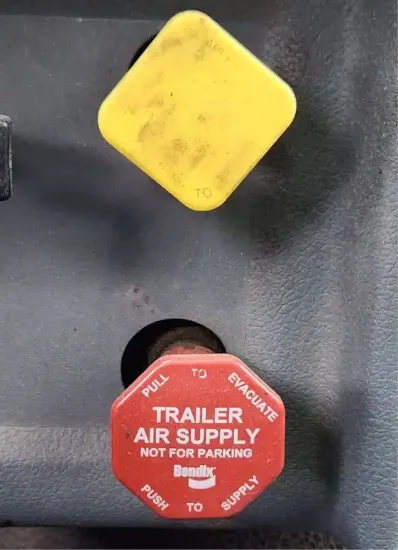 Picture of (Used) 2018 Ford F-750, MISCELLANEOUS DASH SWITCHES