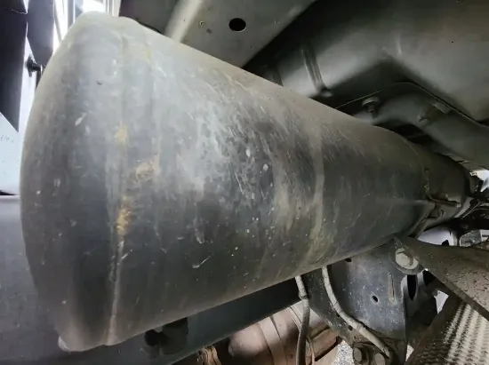 Picture of (Used) 2018 Ford F-750, AIR TANK (2)