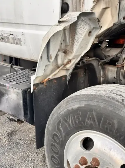 Picture of (Used) 1997 Chevrolet C7500, FENDER EXTENSION