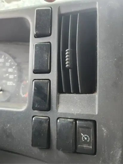 Picture of (Used) 2019 Isuzu NPR-HD, MISCELLANEOUS DASH SWITCHES