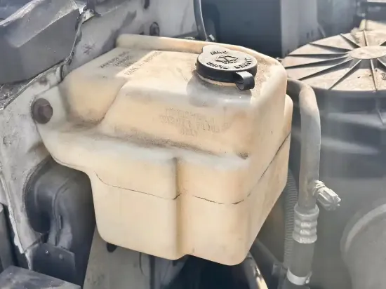 Picture of (Used) 1997 Chevrolet C7500, WINDSHIELD WASHER RESERVOIR