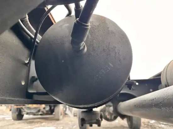 Picture of (Used) 1997 Chevrolet C7500, AIR TANK