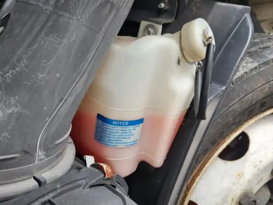 Picture of (Used) 2019 Isuzu NPR-HD, RADIATOR OVERFLOW BOTTLE
