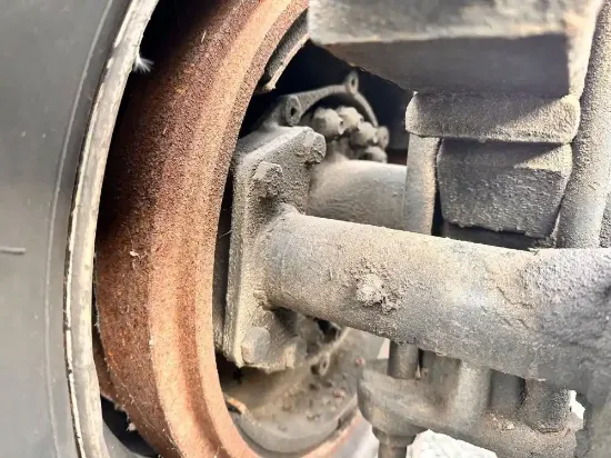 Picture of (Used) 1997 Chevrolet C7500, DIFFERENTIAL HUBS