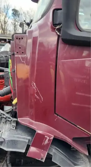 Picture of (Used) 2015 Volvo VNL, COWL