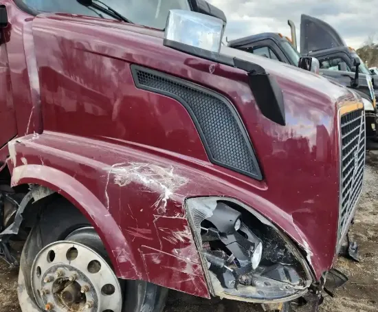 Picture of (Used) 2015 Volvo VNL, HOOD ASSEMBLY