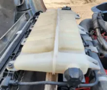 Picture of (Used) 2015 Volvo VNL, RADIATOR OVERFLOW BOTTLE/COOLANT RESERVOIR