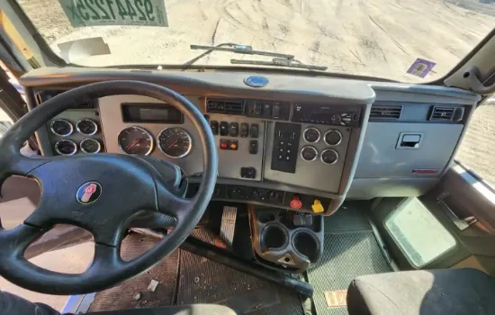 Picture of (Used) 2021 Kenworth T370, DASH ASSEMBLY