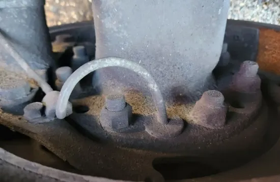 Picture of (Used) 2015 Volvo VNL, FRONT DIFFERENTIAL HUBS