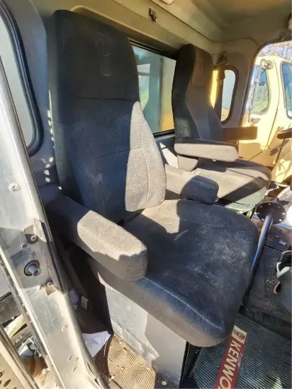 Picture of (Used) 2021 Kenworth T370, SEAT