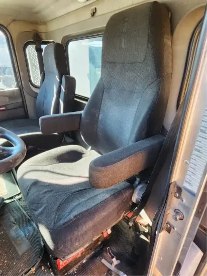 Picture of (Used) 2021 Kenworth T370, SEAT